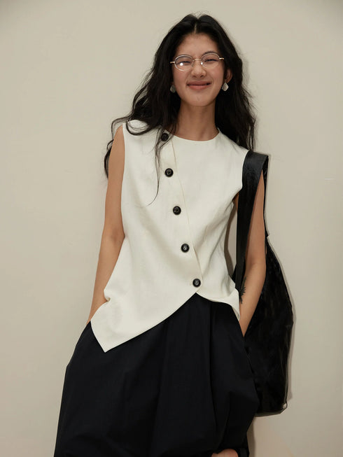 Mien Angle Vest